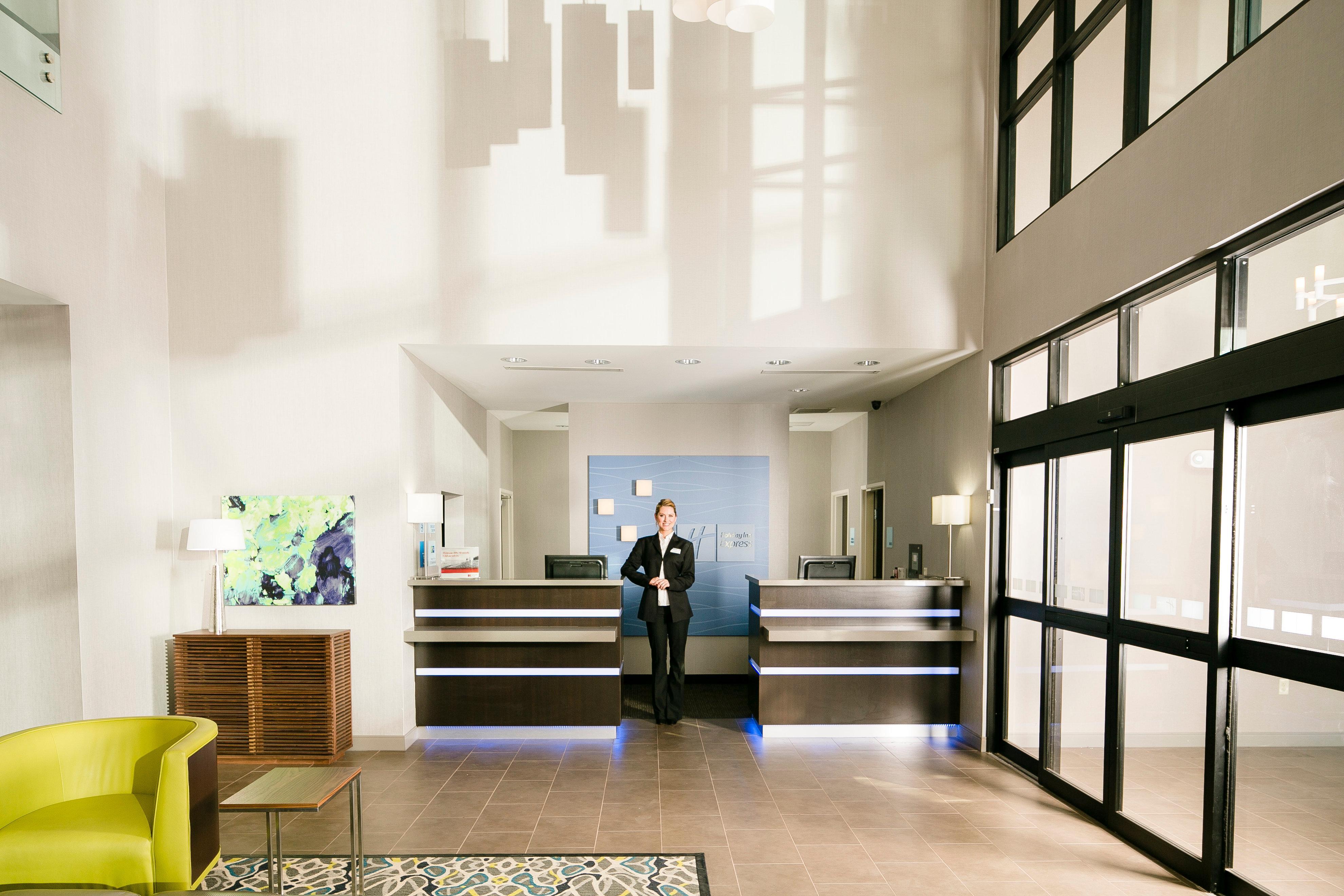 Holiday Inn Express & Suites Oklahoma City Downtown - Bricktown By Ihg מראה חיצוני תמונה