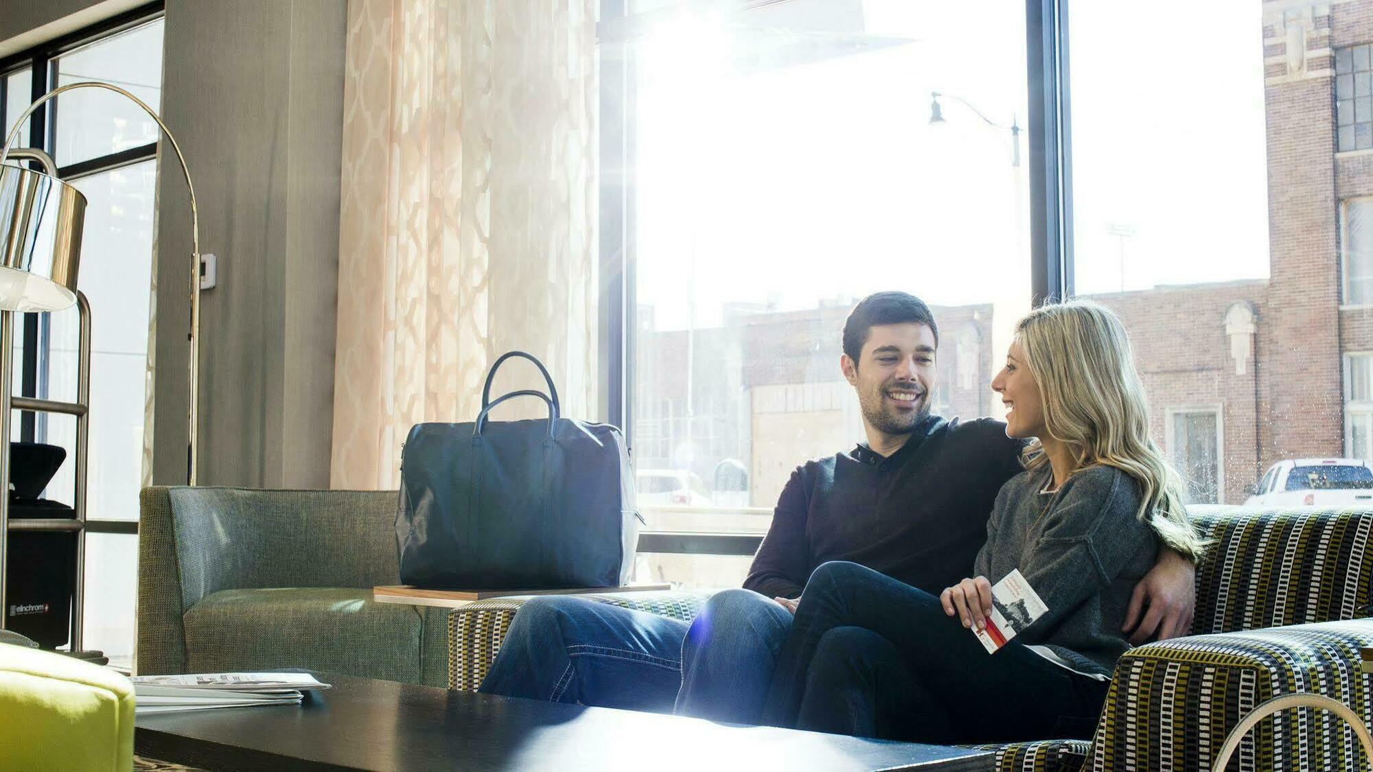 Holiday Inn Express & Suites Oklahoma City Downtown - Bricktown By Ihg מראה חיצוני תמונה